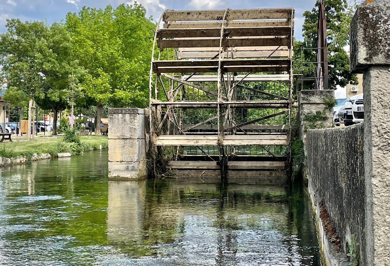 Apartamento Quai du Félibre LʼIsle-sur-la-Sorgue Exterior foto